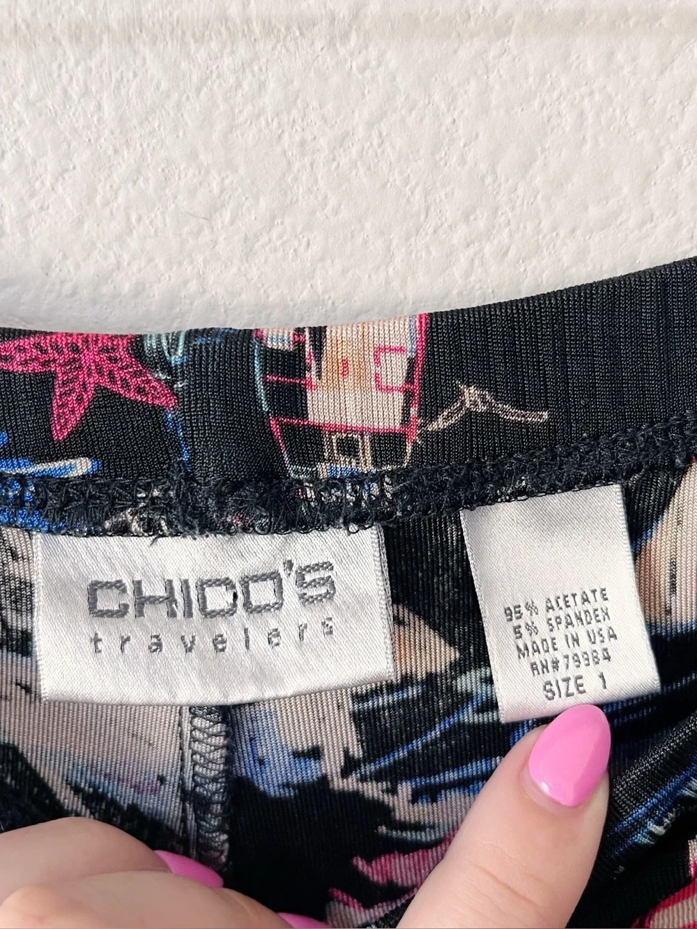 Chicos Travelers Black Multicolored Nautical Print Cropped Pants Size 1 Medium